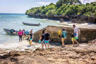 Chumbe Island guests befor snorkeling
